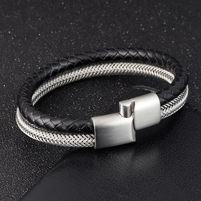 Men's multi-layer braided leather bracelet - Image 4