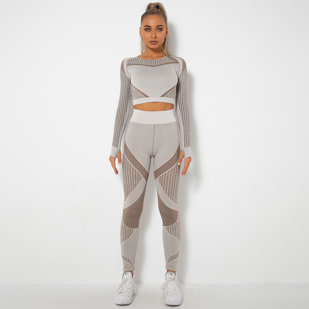 Seamless Knitted Absorbent Yoga Long-Sleeved Suit Yoga Wearsuit - Image 8